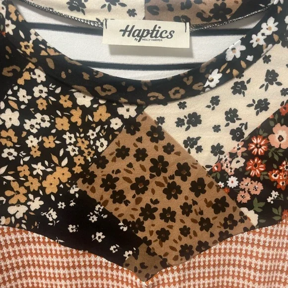 NEW Haptics BLACK RUST & IVORY CHEVRON COLOR BLOCK LONG SLEEVE TOP SIZES S,M,L - Picture 3 of 5